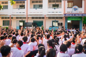 Phòng Cảnh sát hình sự tuyên truyền pháp luật tại trường THCS Trần Phú