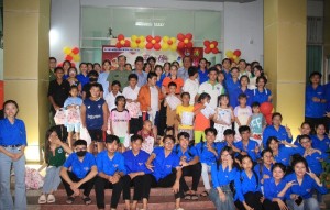 Chương trình “Đêm hội trăng rằm” cho thiếu nhi có hoàn cảnh khó khăn trên địa bàn phường