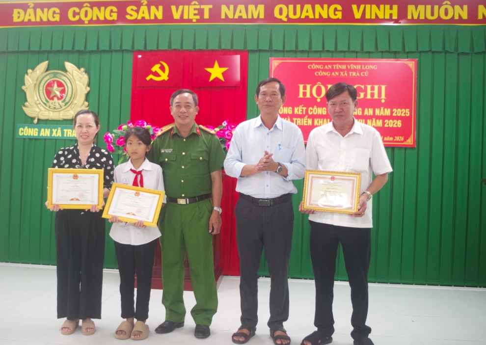 Ảnh khen công dân