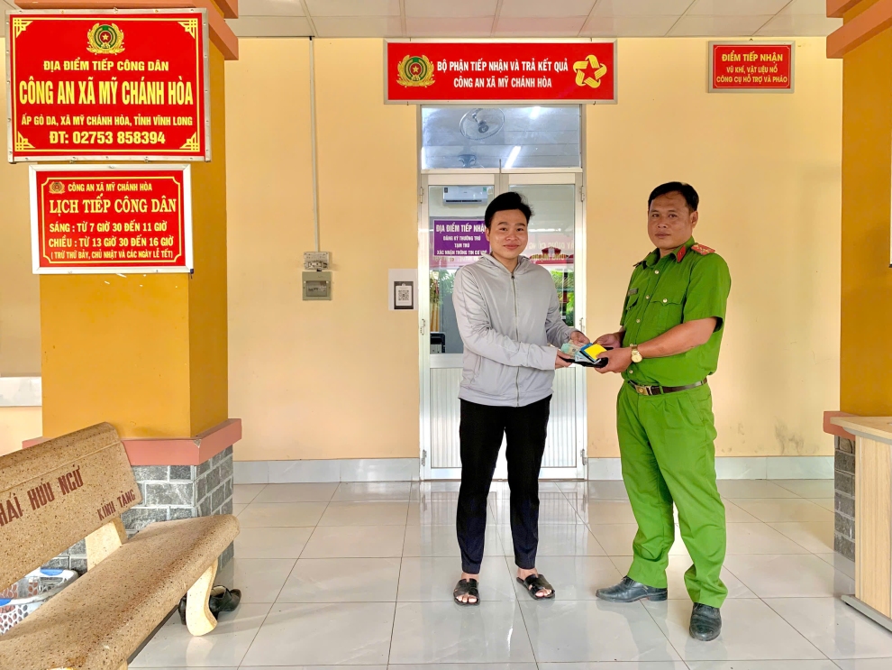 CAX MCH TRAO TRẢ TÀI SẢN CHO NGƯỜI DÂN
