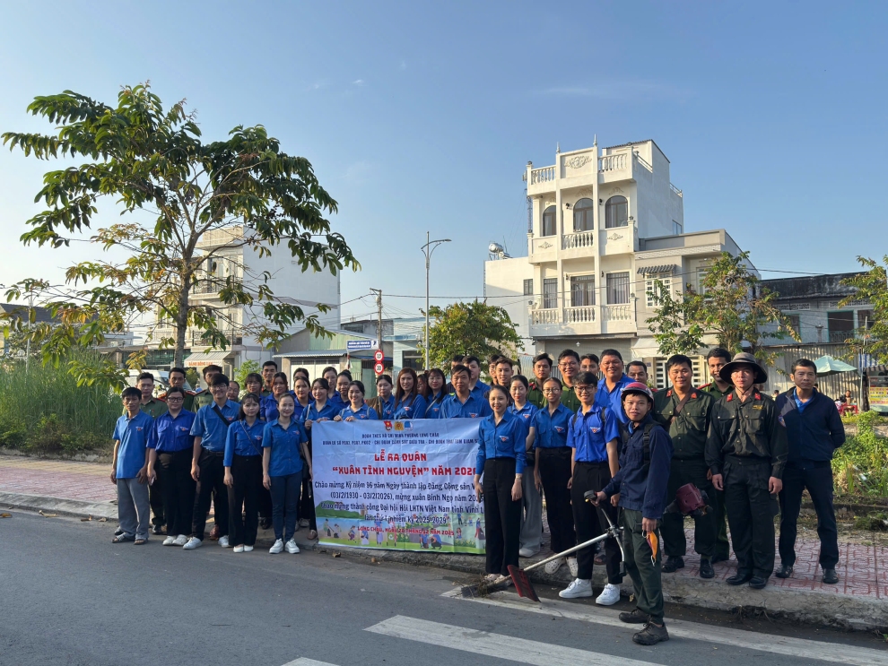 Chi đoàn Công an phường Long Châu ra quân xuân tình nguyện năm 2026 - Tuổi trẻ chung tay vì môi trường xanh, sạch, đẹp