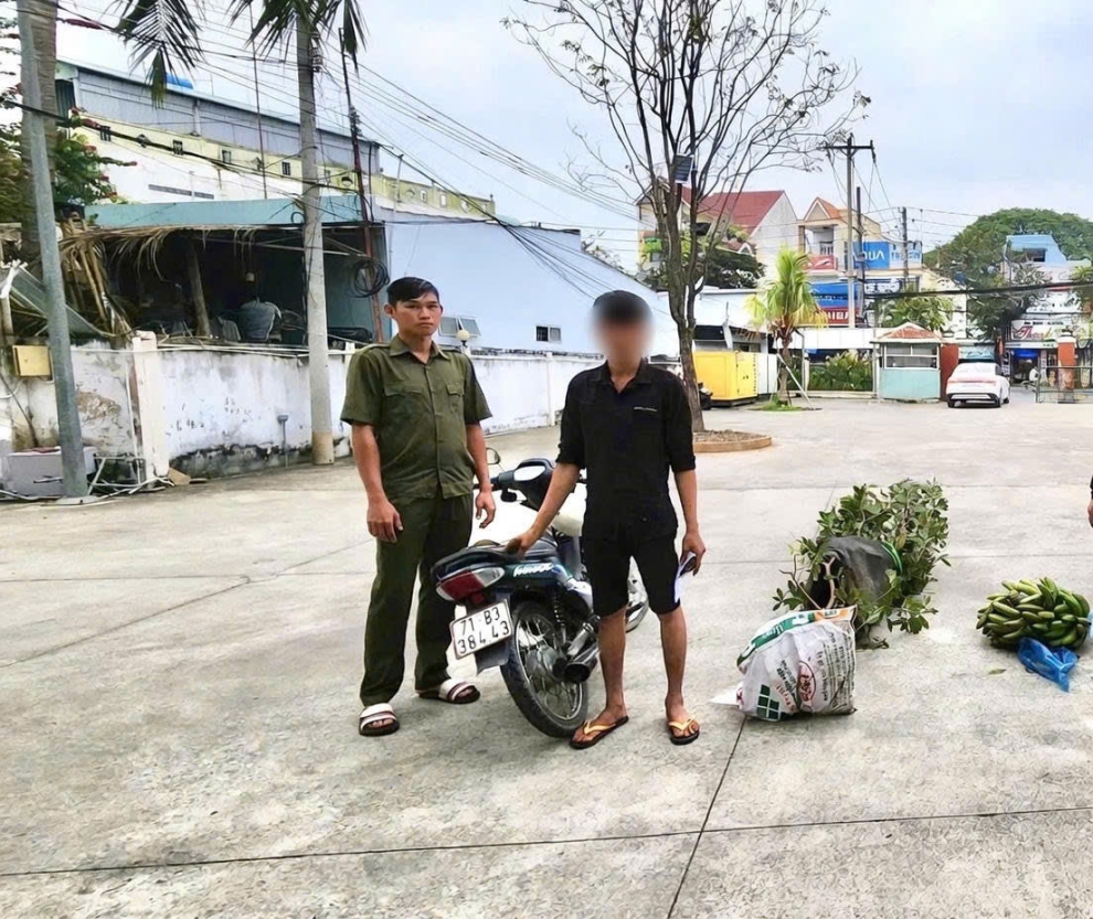 Tổ tuần tra Công an xã Mỏ Cày kịp thời làm rõ vụ trộm tài sản trong đêm