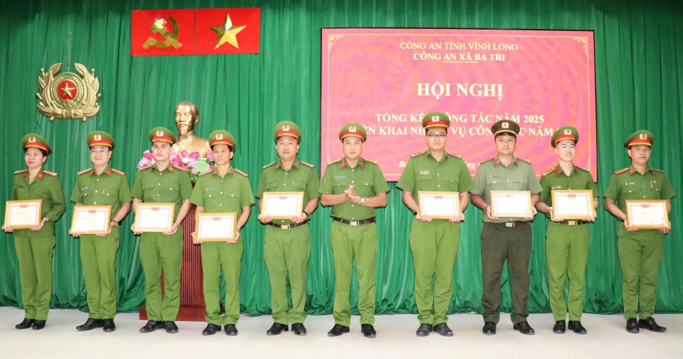 Công an xã Ba Tri triển khai nhiệm vụ năm 2026