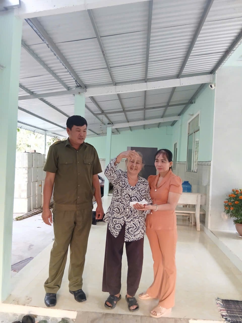 Trao trả tài sản bị đánh rơi