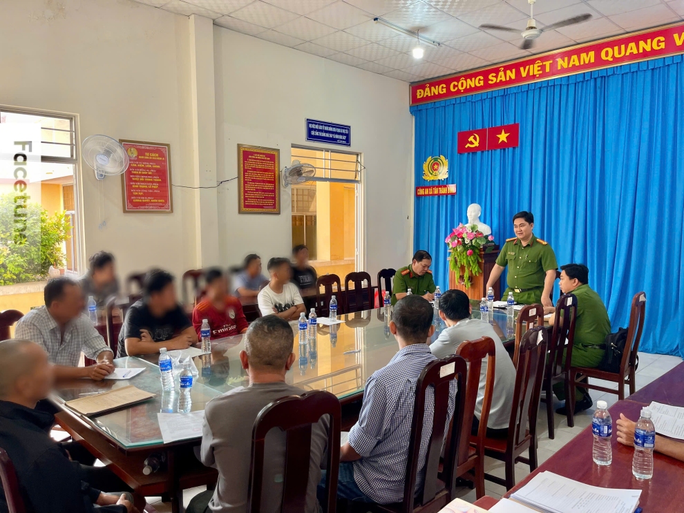 Ảnh 1 tại buổi làm viẹc