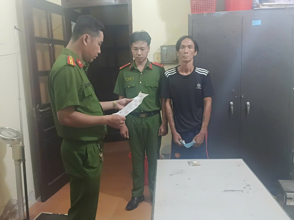 Tệp 000