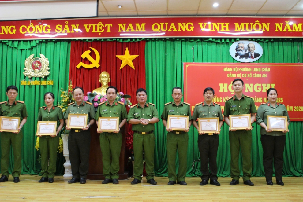 Đảng bộ cơ sở Công an phường Long Châu tổ chức hội nghị tổng kết công tác đảng năm 2025 và triển khai phương hướng, nhiệm vụ năm 2026