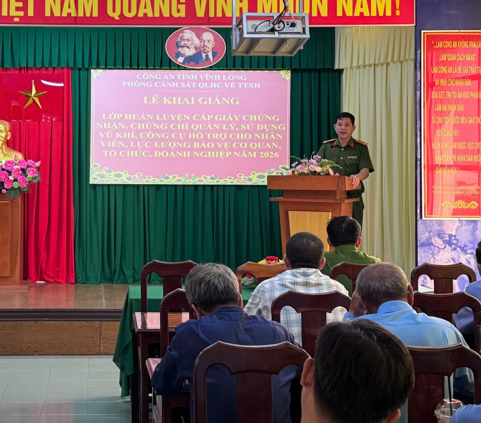 Khai giảng lớp huấn luyện quản lý, sử dụng vũ khí, công cụ hỗ trợ cho lực lượng bảo vệ cơ quan, danh nghiệp năm 2026