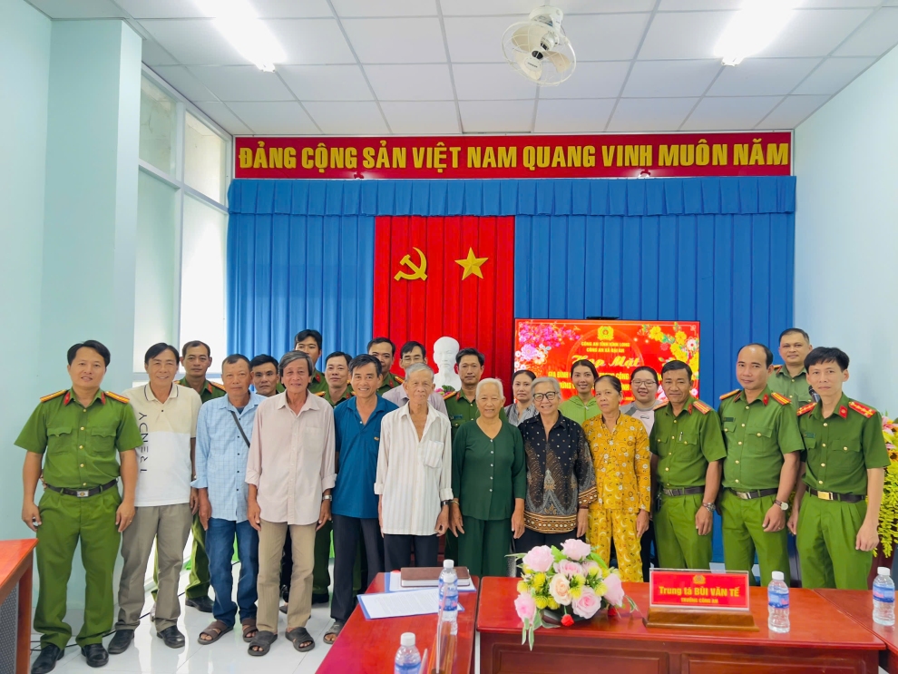 Công an xã Đại An tổ chức buổi họp mặt gia đình chính sách trong lực lượng Công an nhân dân nhân dịp Tết Nguyên đán Bính Ngọ 2026