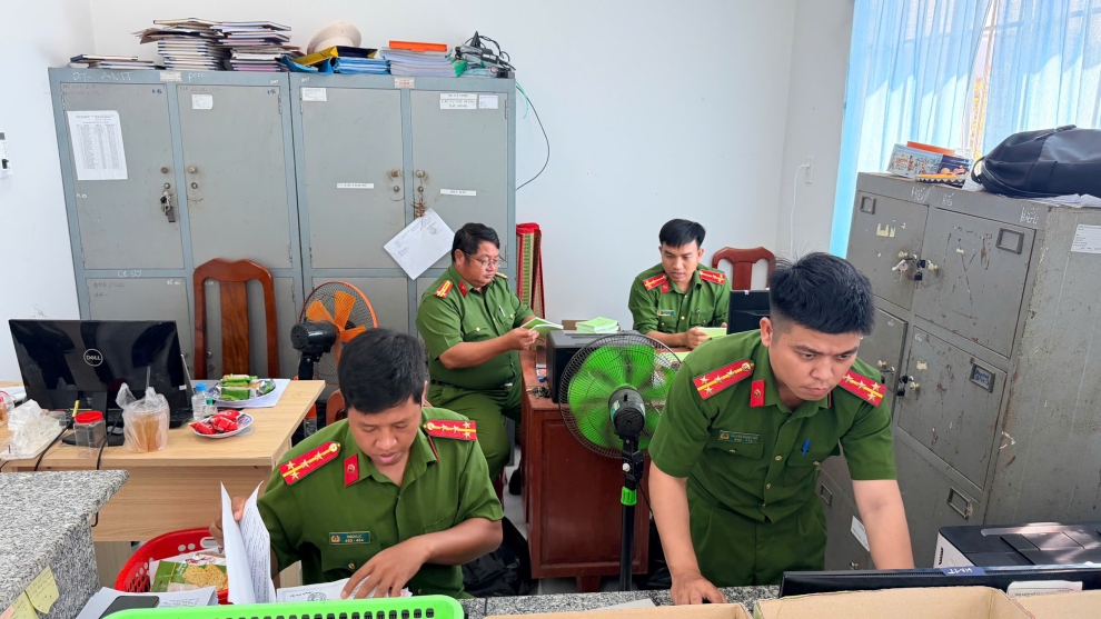 3 Ảnh Đồng chí Thượng tá Nguyễn Thanh Bình Ủy viên Ban Thường vụ Đảng ủy, TCA