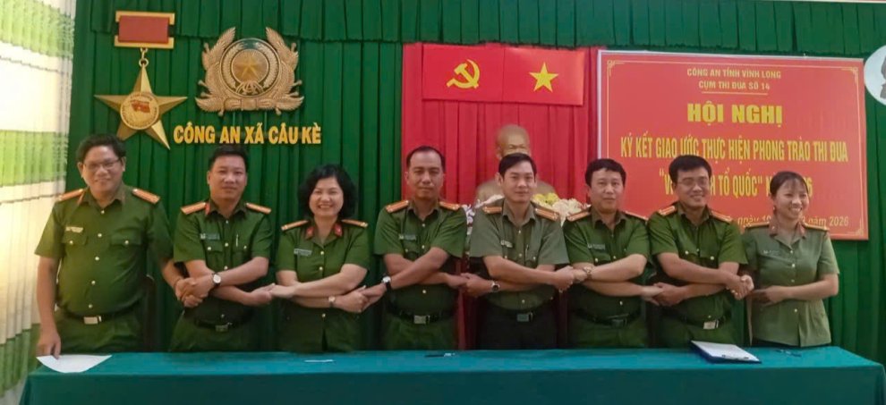 Anh 4