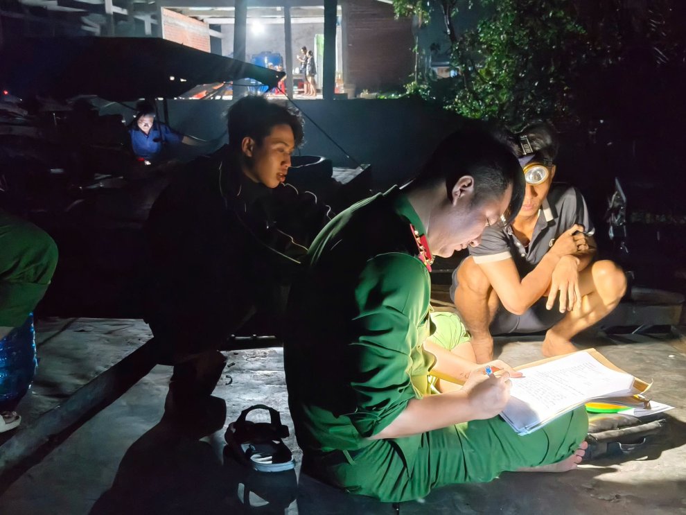 ảnh lâp biên bản ghe cát
