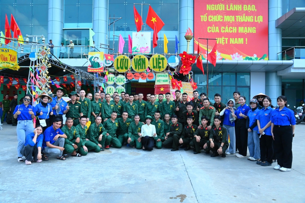 Phường Tân Hạnh tổ chức Lễ tiễn công dân lên đường nhập ngũ năm 2026