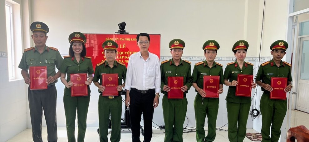 Công bố quyết định thành lập Đảng bộ Công an xã Nhị Long