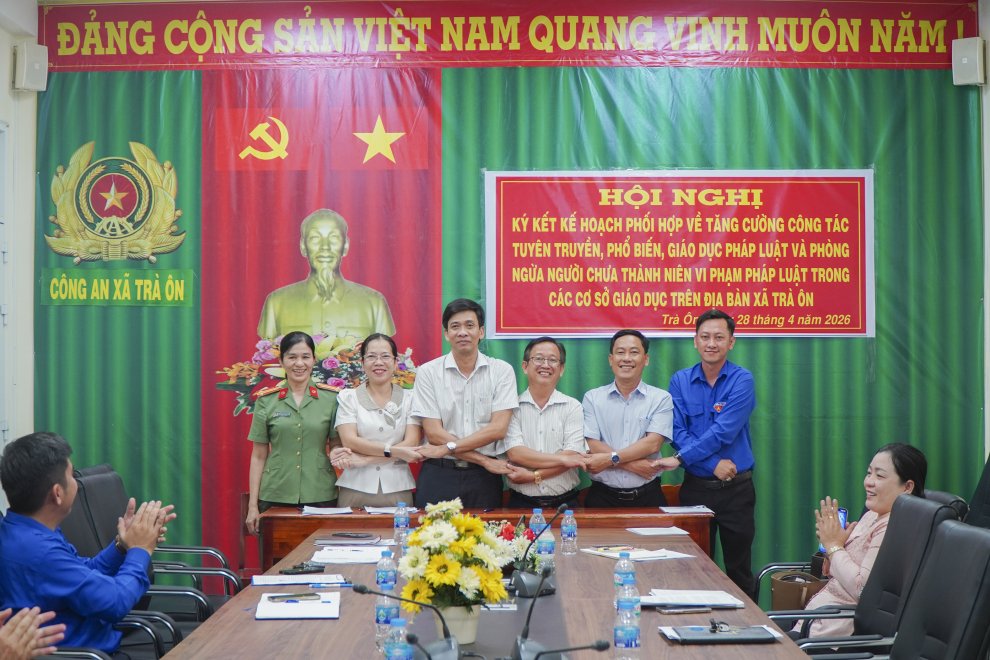 Các trường ký kết thực hiện kế hoạch