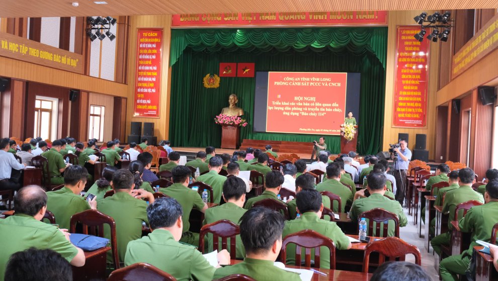 Quang cảnh hội nghị