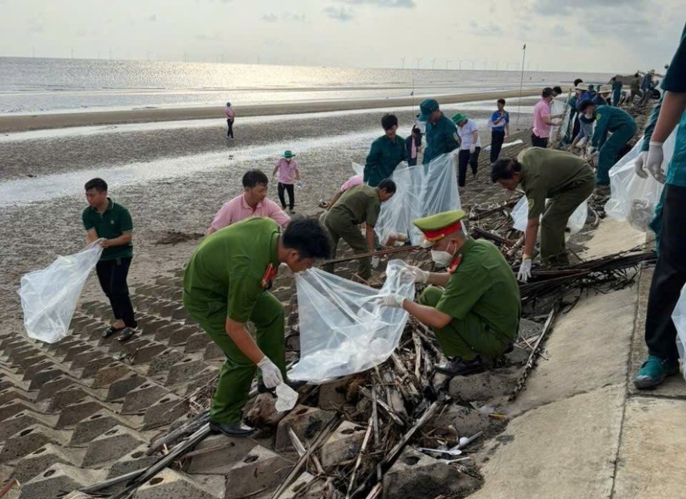 Góp sức bảo vệ môi trường biển