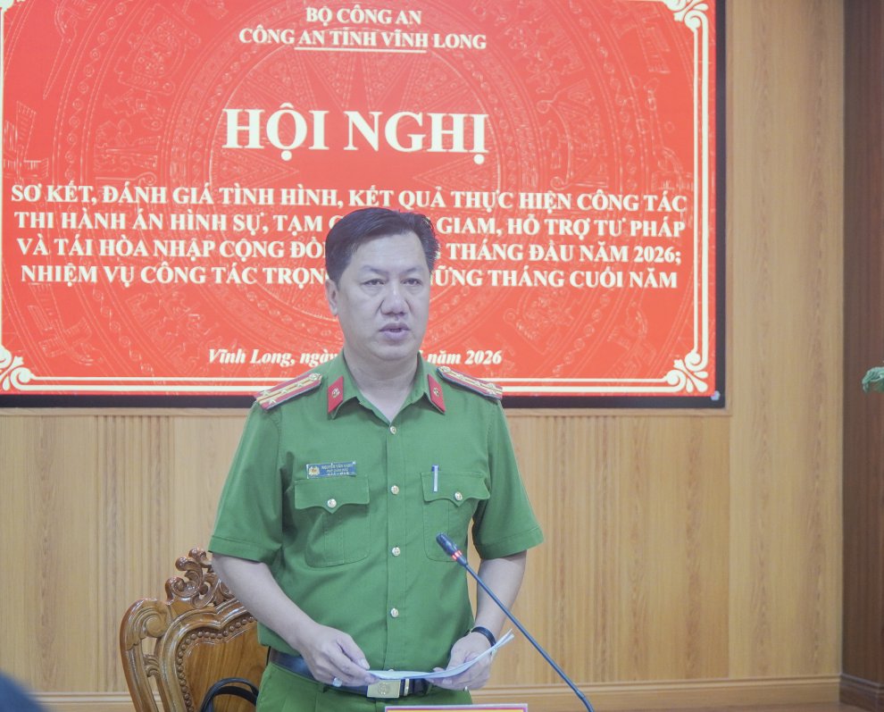 Đại tá Nguyễn Văn Hạnh, Phó Giám đốc Công an tỉnhphát biểu chỉ đạo tại hội nghị