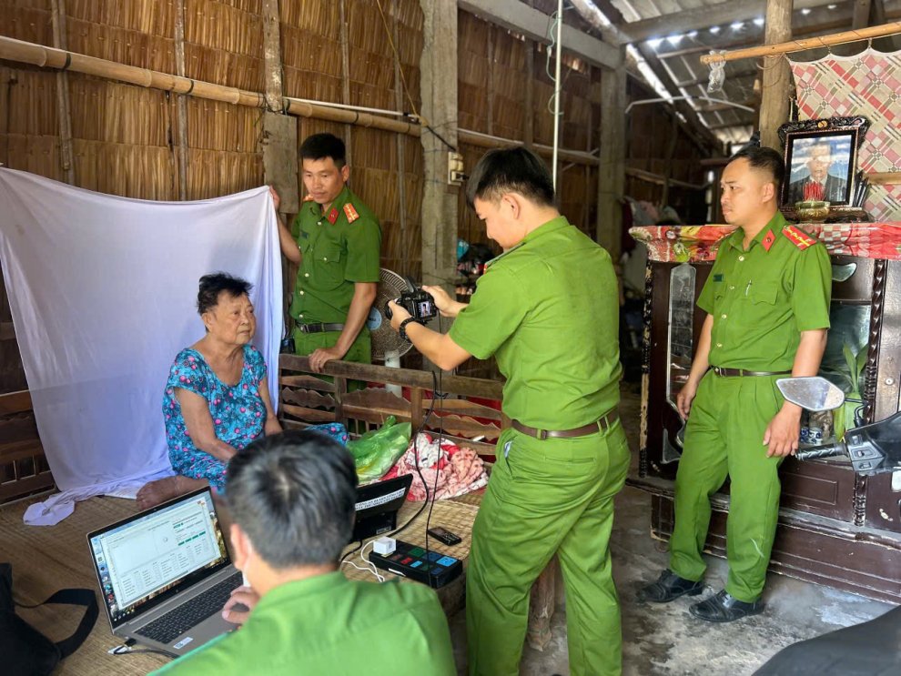 Tuổi trẻ Phòng Cảnh sát quản lý hành chính về trật tự xã hội lan tỏa tinh thần “Gần dân nhất”