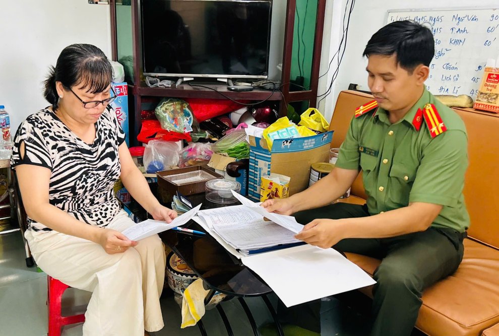 Tăng cường kiểm tra việc chấp hành các quy định của pháp luật về cư trú của người nước ngoài