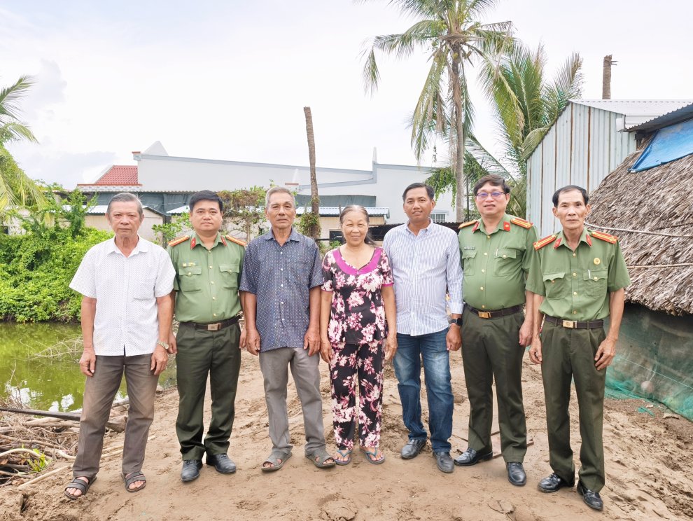 Khởi công xây dựng nhà tặng hội viên Chi hội Cựu Công an nhân dân phường Duyên Hải