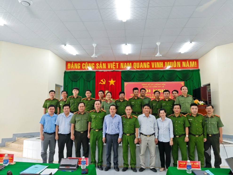 Đảng bộ Công an xã Lương Hòa tổ chức hội nghị sơ kết công tác Đảng 06 tháng đầu năm 2026