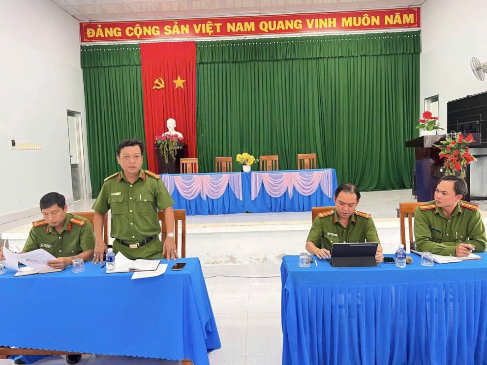 2LUONG HOA