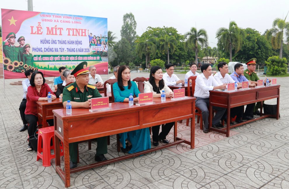 ẢNH 1 QUANG CẢNH BUỔI LỄ MÍT TINH