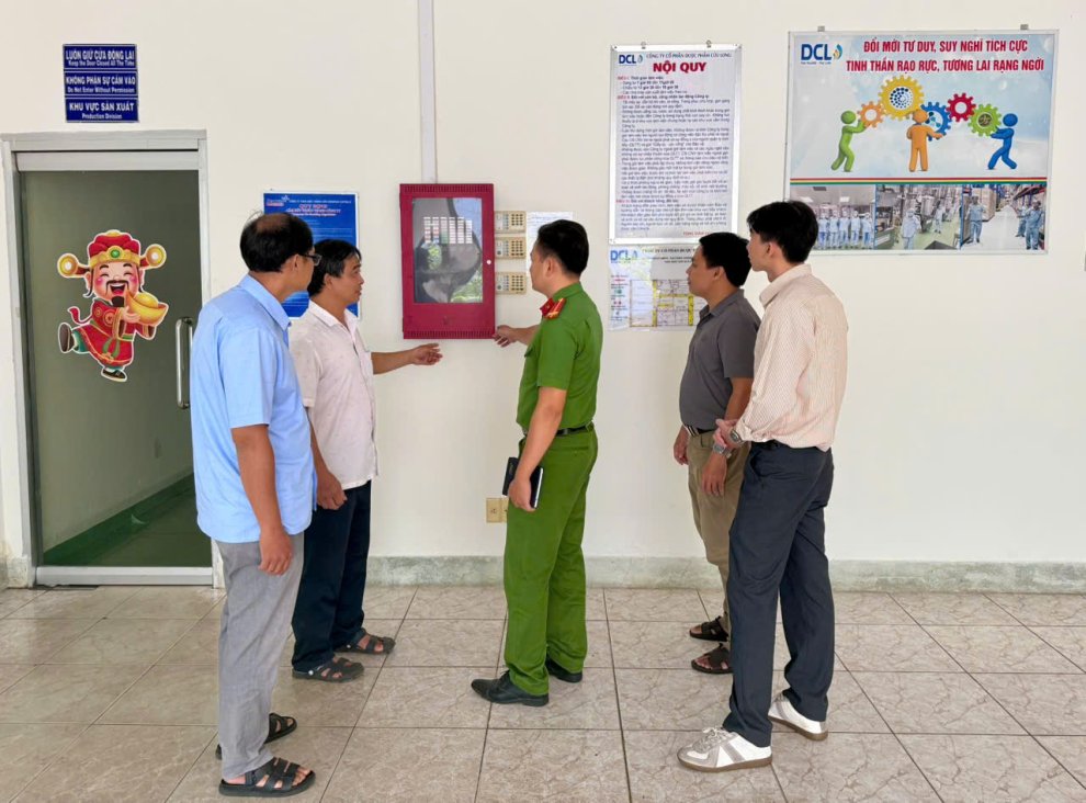 Ảnh 2 Kiểm tra thực tế tại cơ sở