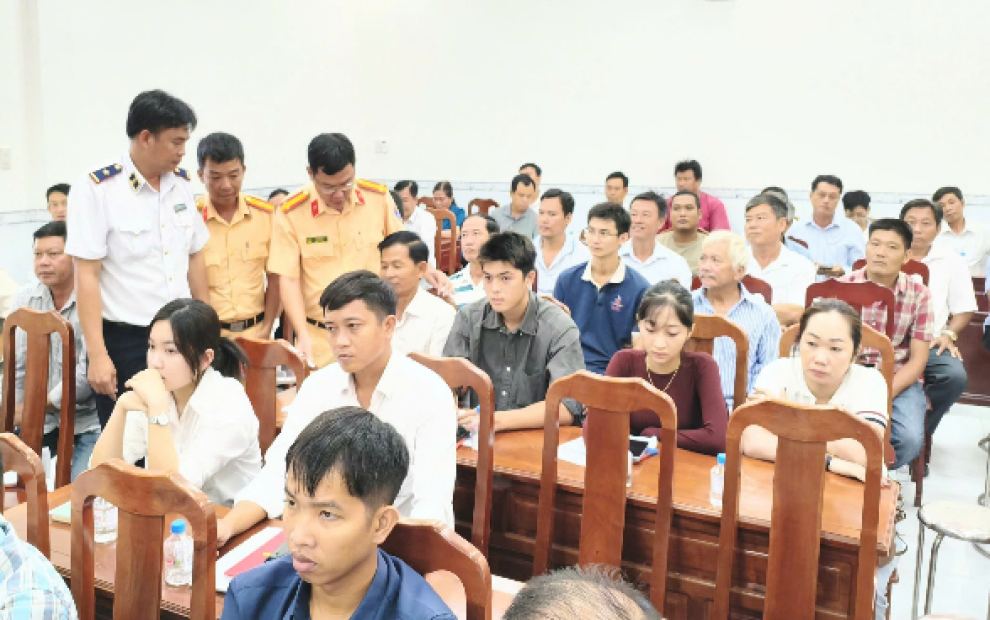 Tuyên truyền pháp luật về an toàn giao thông đường thủy nội địa