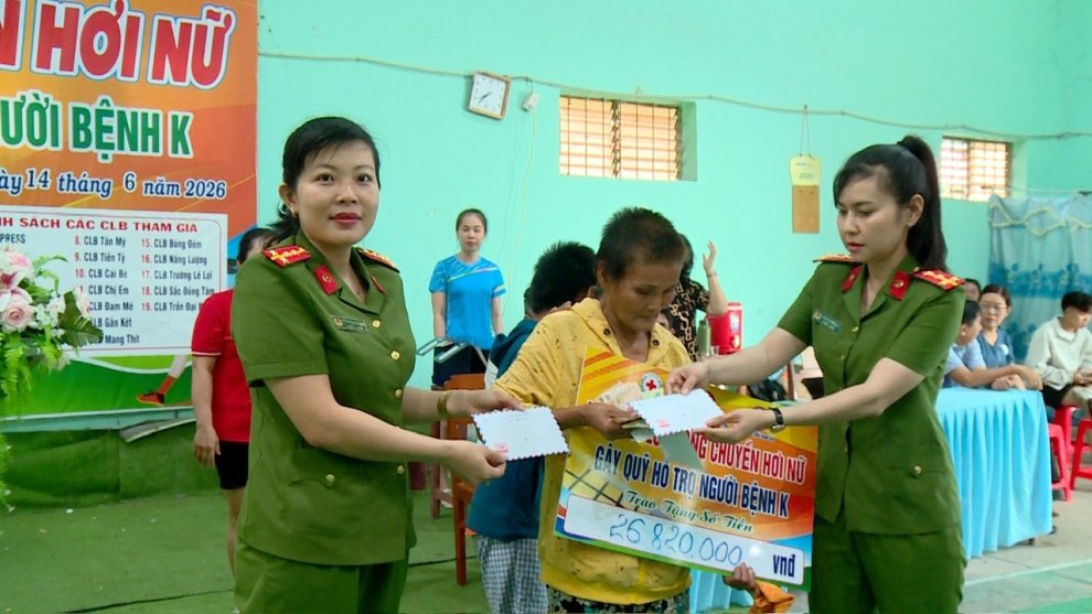 Hinh 1 Chi hội PN CAP Phươc Hau ho tro gia dinh