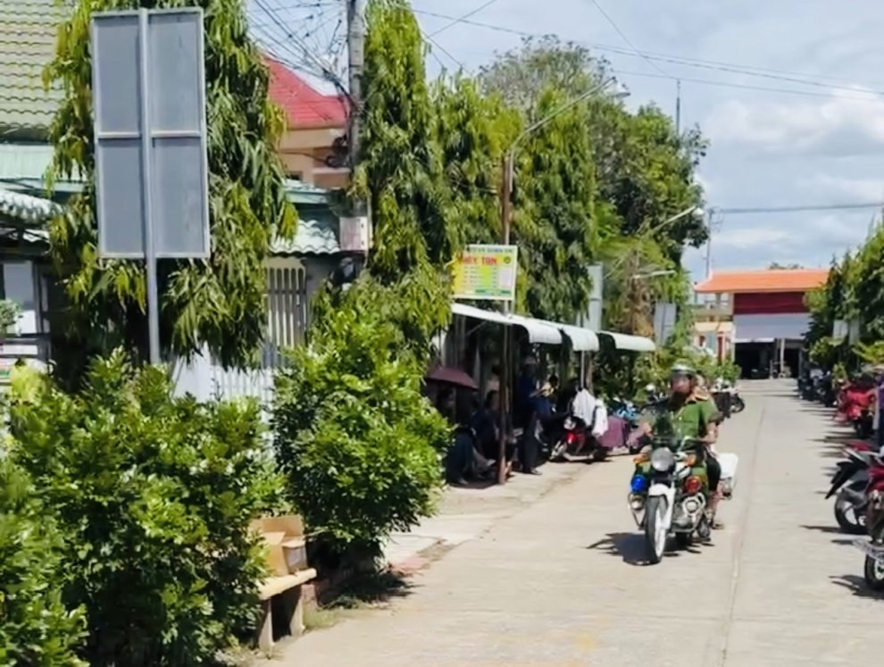 Hình 2