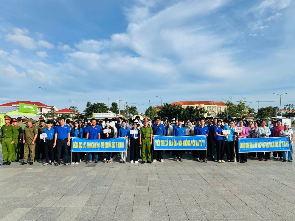 Quang cảnh Lễ ra quân