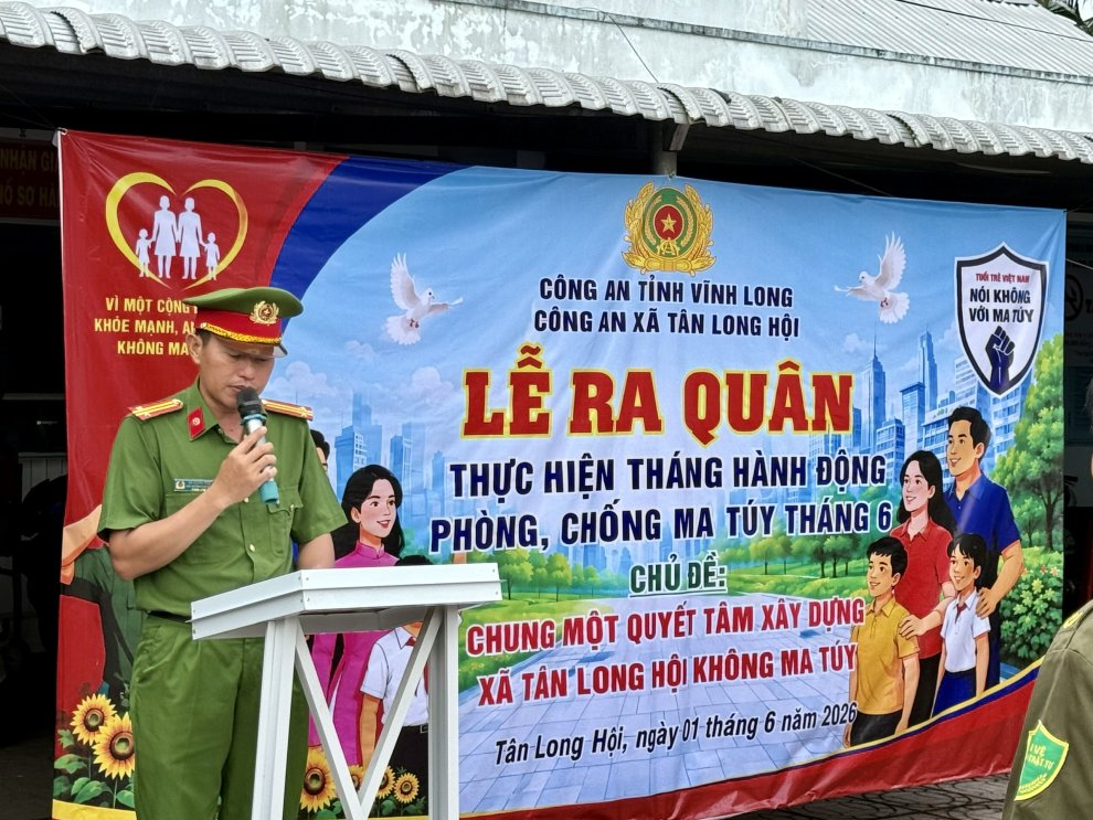 Công an xã Tân Long Hội ra quân hưởng ứng Tháng hành động phòng, chống ma túy năm 2026 