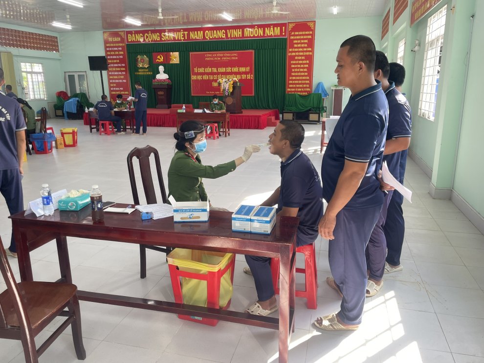Cơ sở cai nghiện ma túy số 2 tổ chức khám sức khỏe định kỳ cho học viên cai nghiện