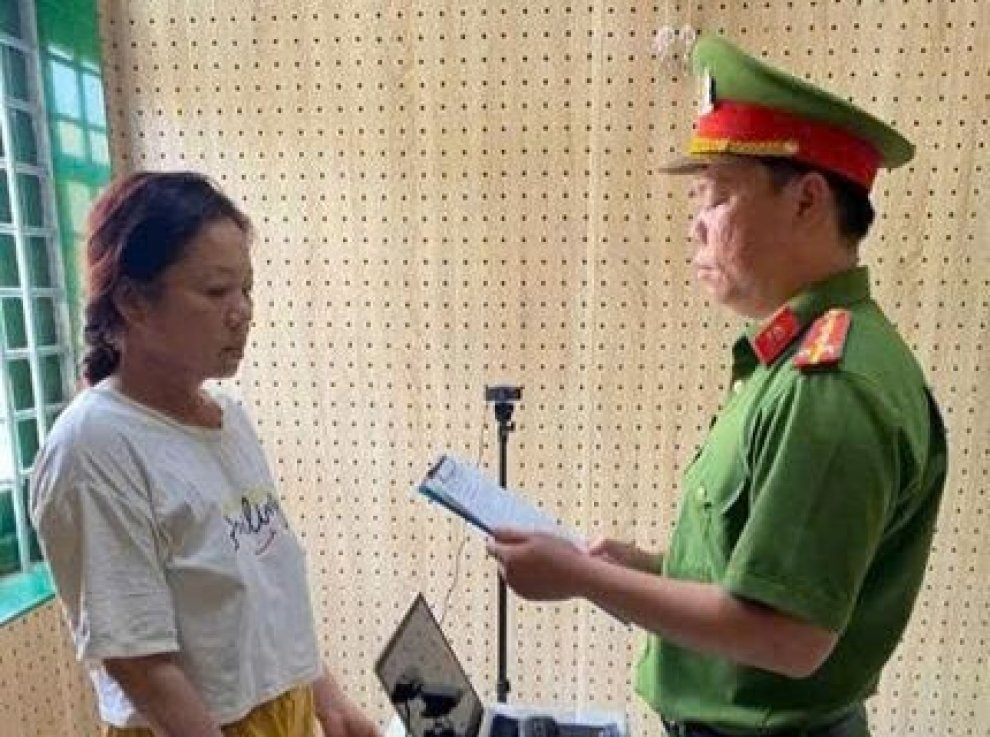 Công An xã Ba Tri bắt quả tang 01 đối tượng tàng trữ trái phép chất ma tuý