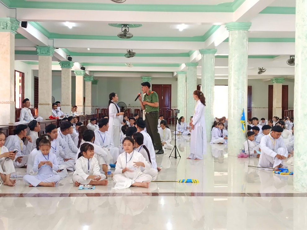 Công an xã Tiên Thủy phối hợp tuyên truyền pháp luật tại các cơ sở tôn giáo