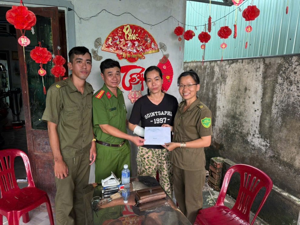 Anh 1