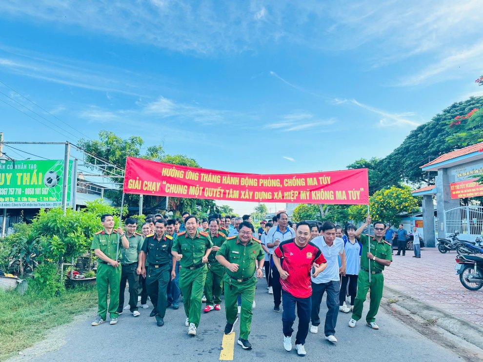 Các vận động viên tha gia chạy phong trào