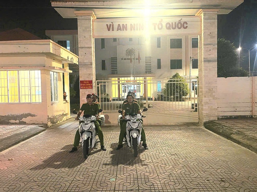 CAX THAM GIA TUẦN GIA KIỂM SOÁT VÀO BAN ĐÊM 1