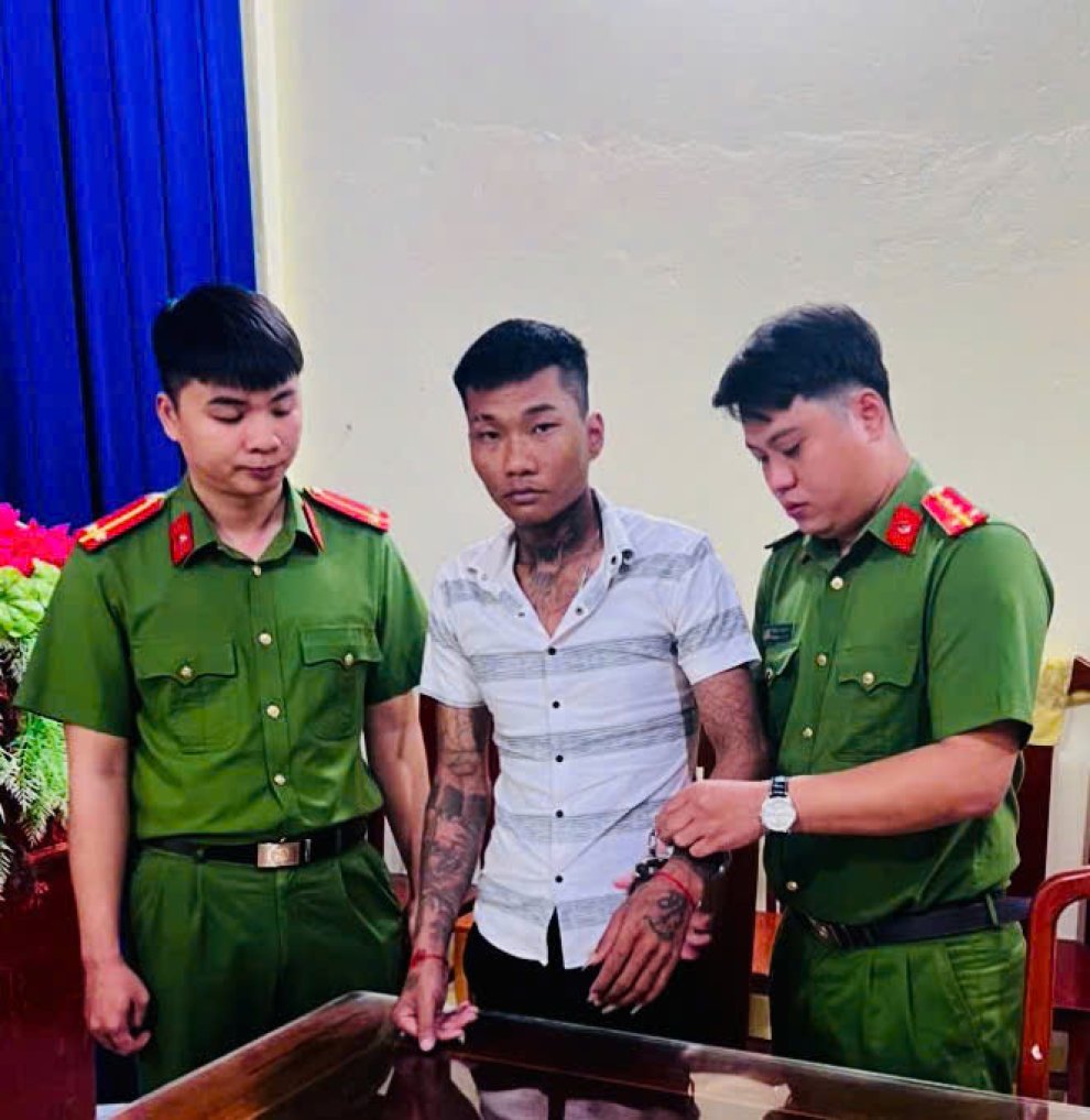 Đối tượng Thạch Út Ai tại cơ quan Công an