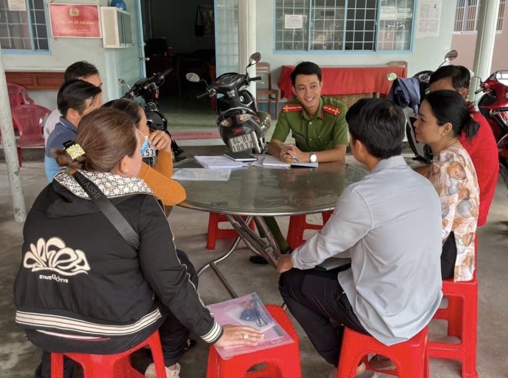 quang cảnh buổi tuyên truyền