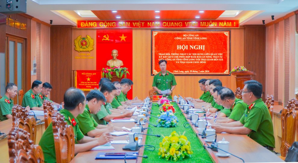 Quang cảnh hội nghị