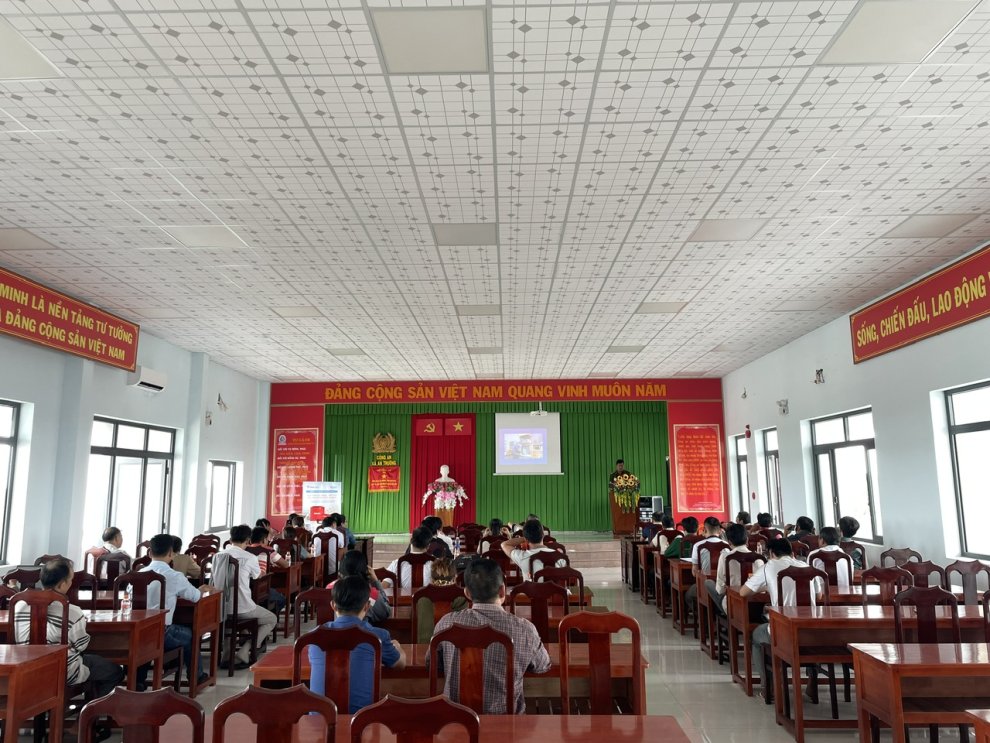 Quang cảnh tại buổi tuyên truyền