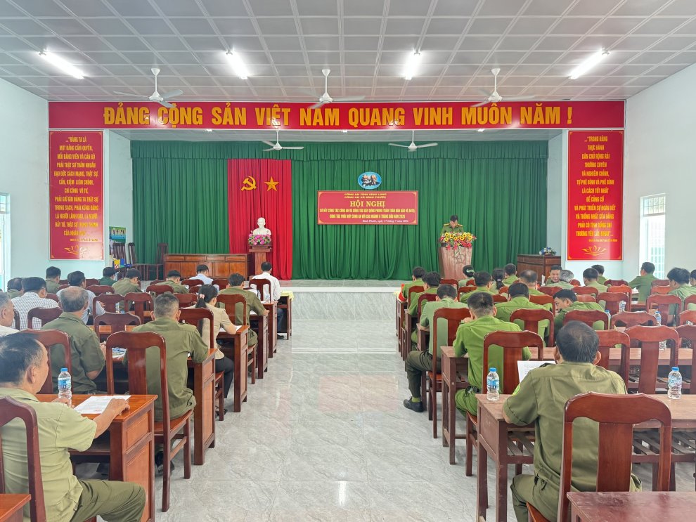 Quang cảnh tại hội nghị