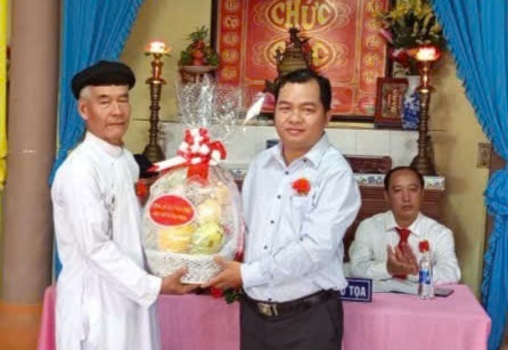 thăm cao đài