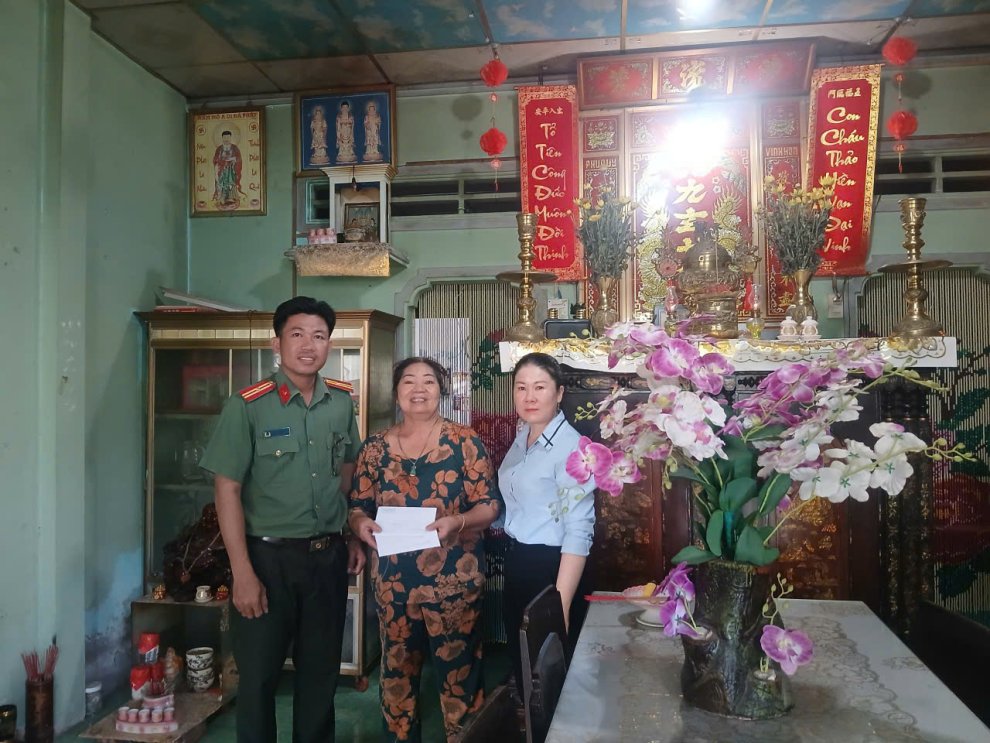Đậm nghĩa tình tri ân các gia đình, người có công với cách mạng