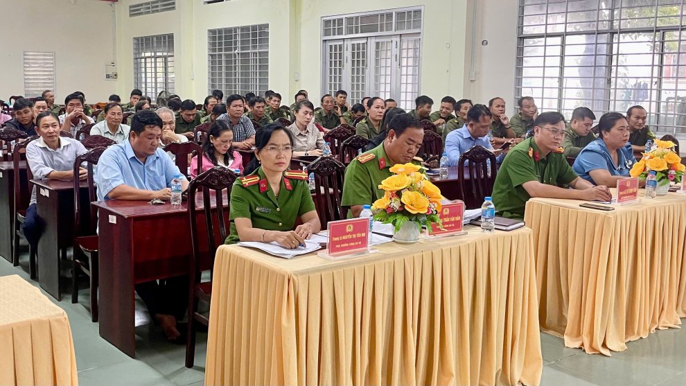 Công an xã Bình Đại kiện toàn lực lượng tham gia bảo vệ an ninh trật tự ở cơ sở