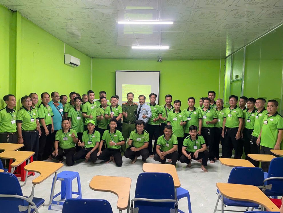 Công an phường Tân Hạnh tổ chức tuyên truyền pháp luật về phòng, chống ma túy và bảo đảm trật tự, an toàn giao thông