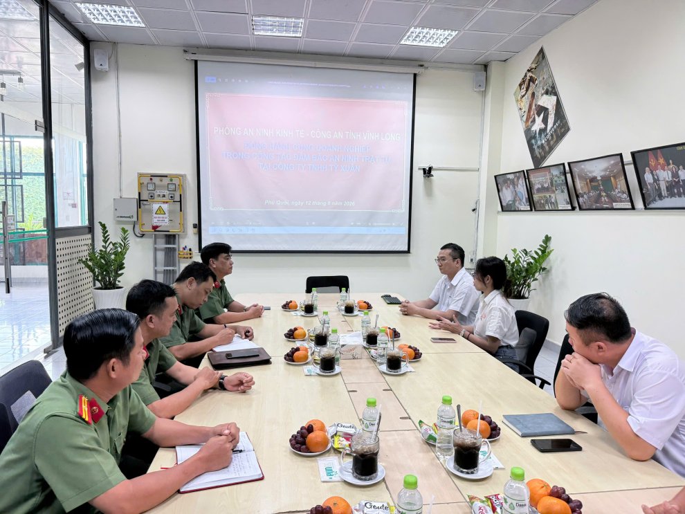 208ANH~1